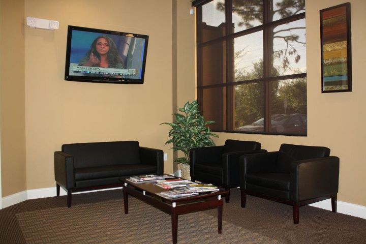 The waiting room at Oviedo Dental